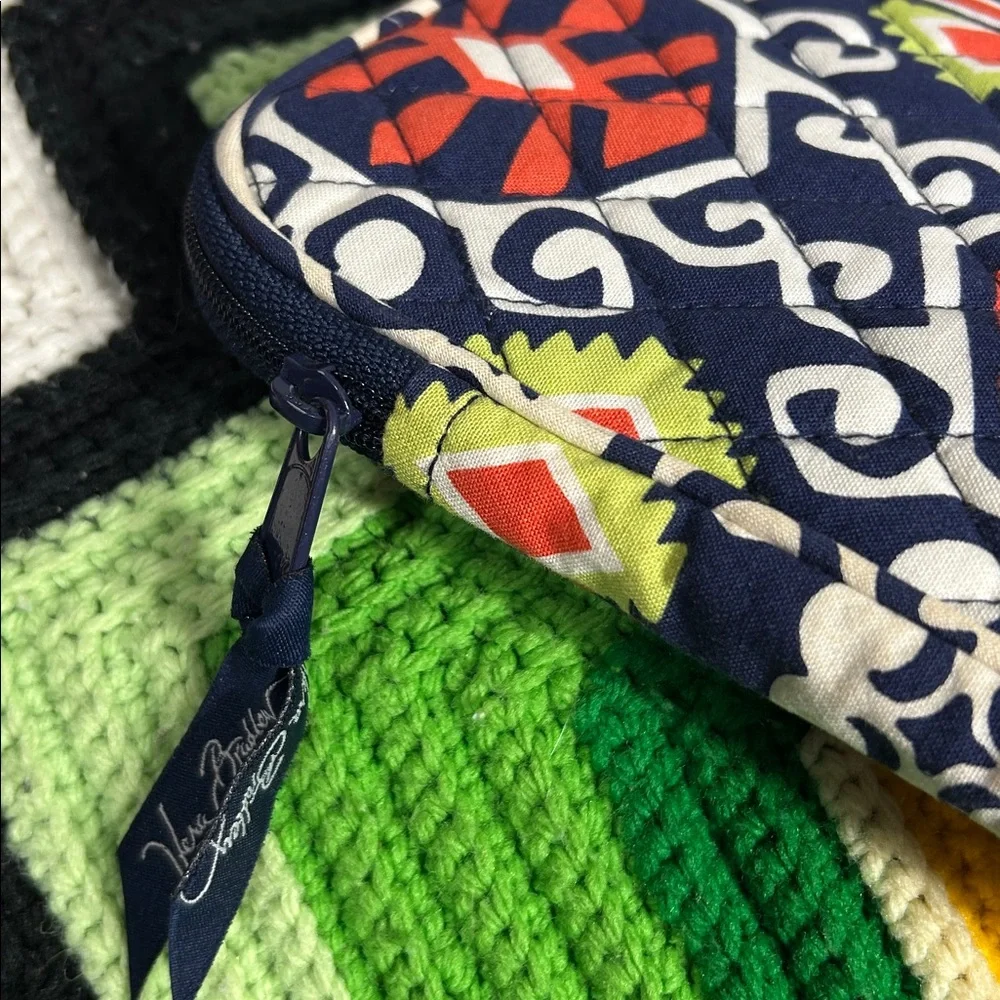 Vera Bradley Tablet Sift Case - Picture 2 of 8